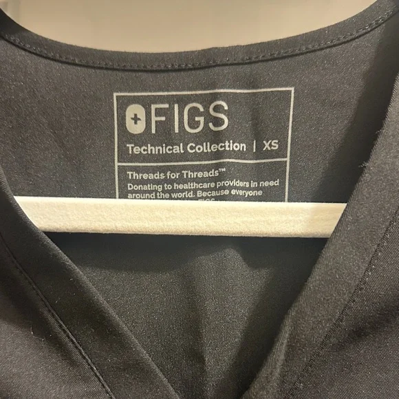 FIGS Black Ruffle V-Neck Scrub Top - Picture 2 of 2